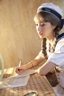 美女如云